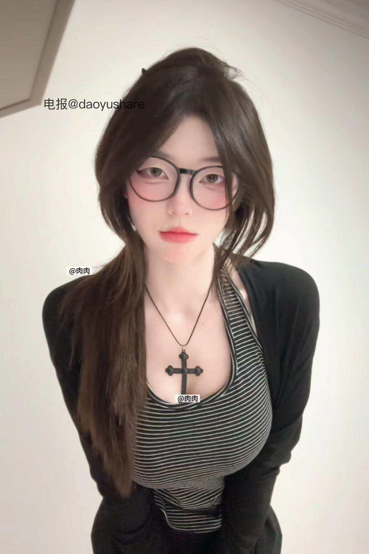 肉肉丸 2025-08-06 10:57:59 最近天气有点热  宝宝们注意防暑哦