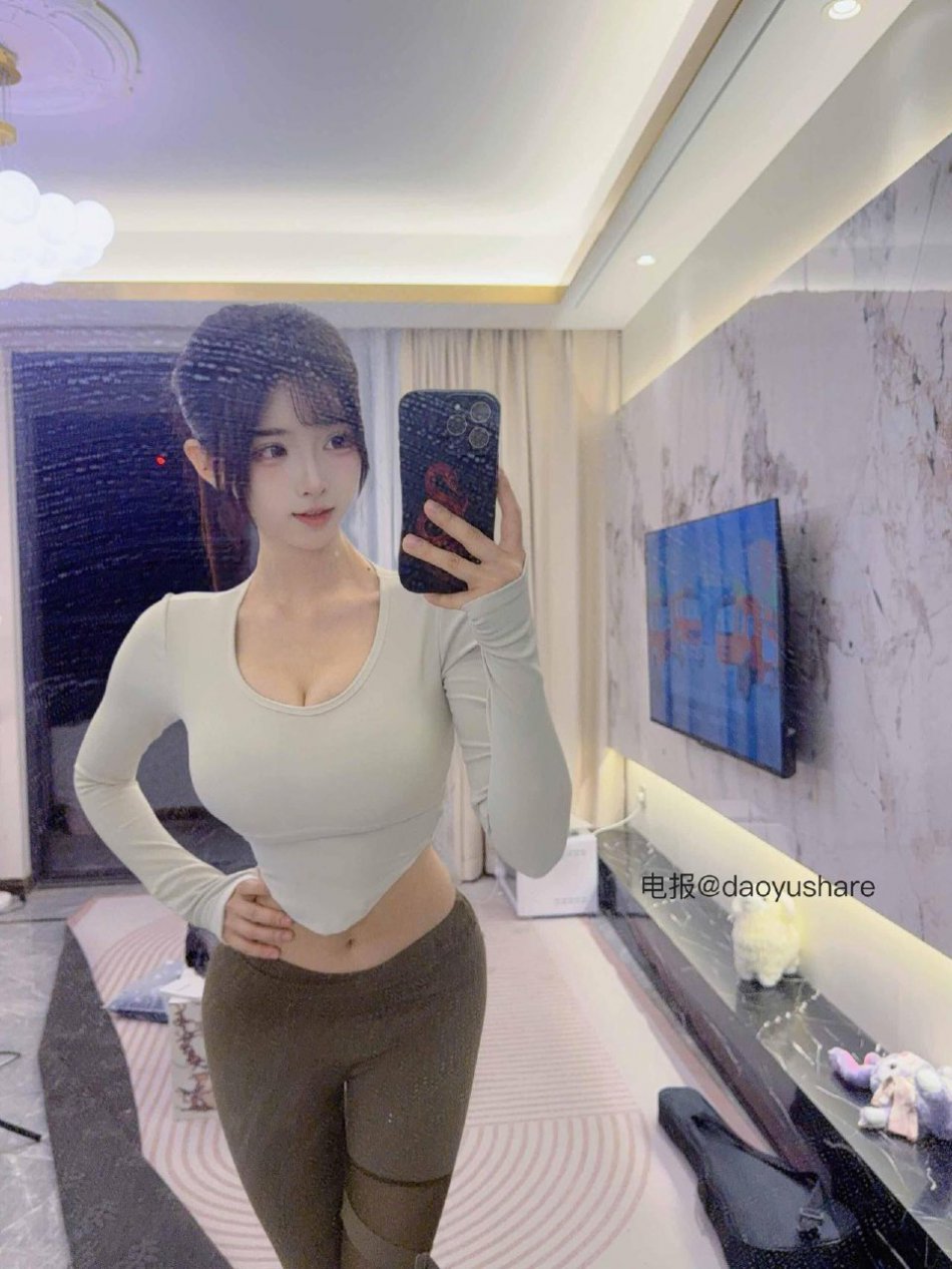 卿风 2025-08-18 15:05:36 睡不着觉 因为睡不着你