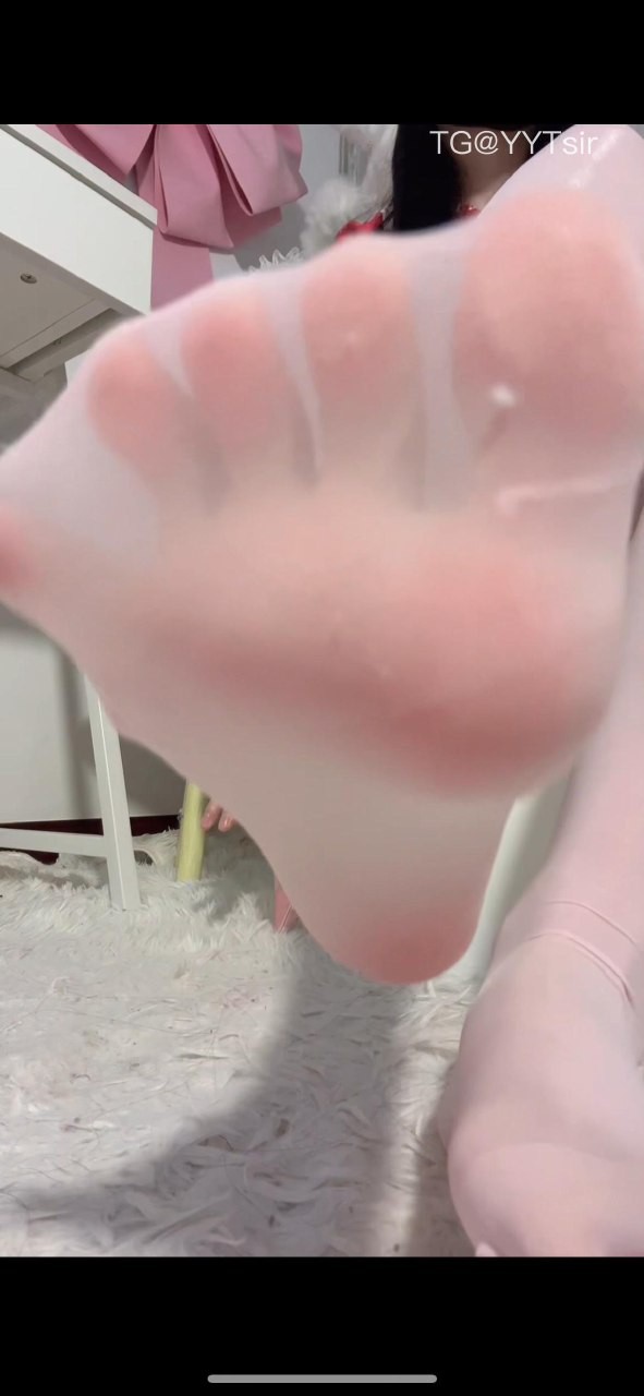 奶糯 2025-08-15 01:47:14 哥哥要来一份奶油雪糕吗☺️