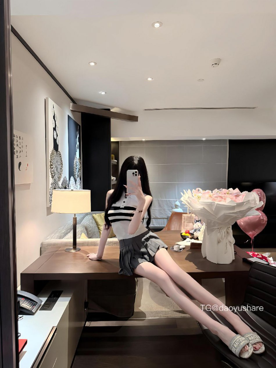 都快兔了 2025-08-17 19:53:10 来我家看熊出没 我带你看吉吉和毛毛