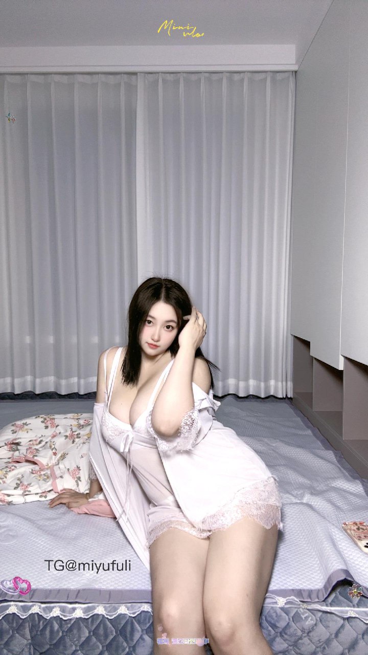 爱喝牛奶的墩墩 2025-08-10 03:05:29 #反差##秀身材#这#穿搭#